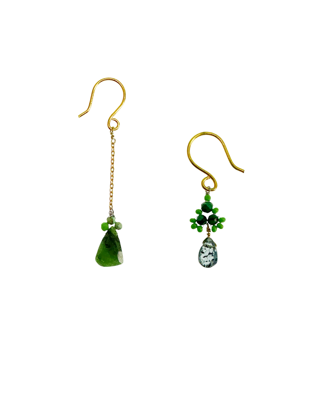 Boucles d’oreille asymétriques en laiton doré et Pierre Semi-Précieuse D1