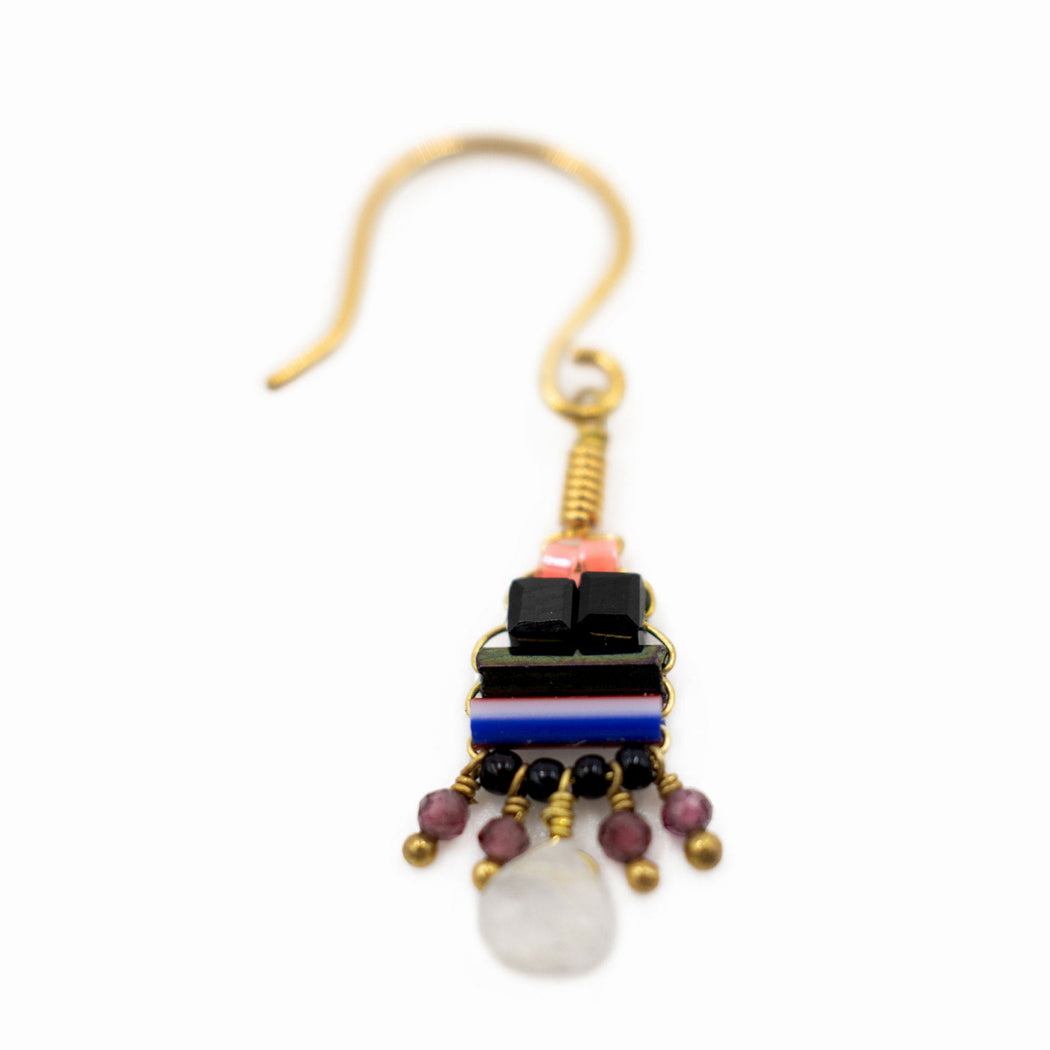 Boucles d’oreille en laiton doré et pierres BI05