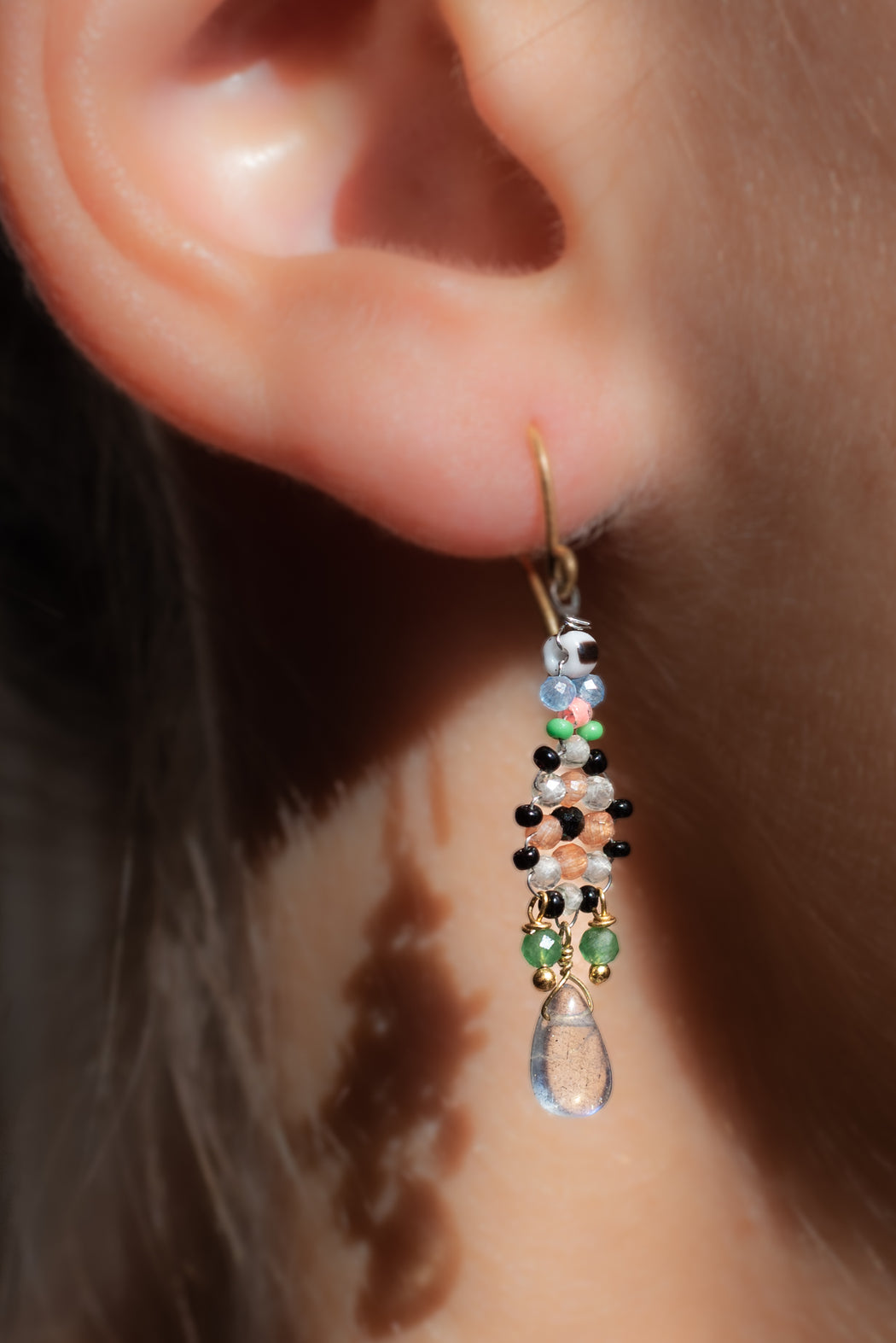 Boucle d’oreille en Laiton Doré et Pierre Semi-Précieuse P24